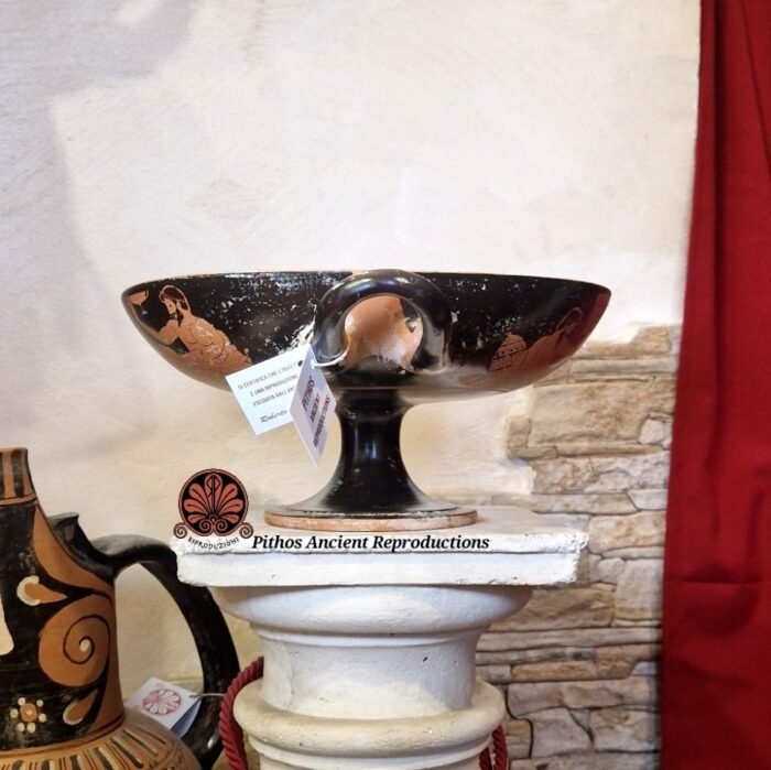 Kylix attica a figure rosse - immagine 3