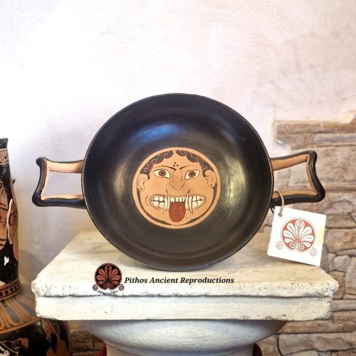 Kylix Gorgone figure rosse