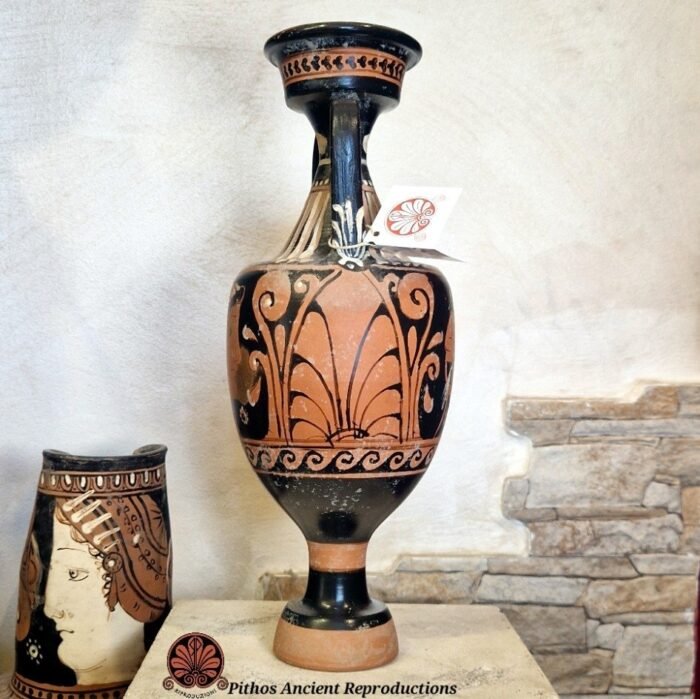 Anfora apula a figure rosse - immagine 2