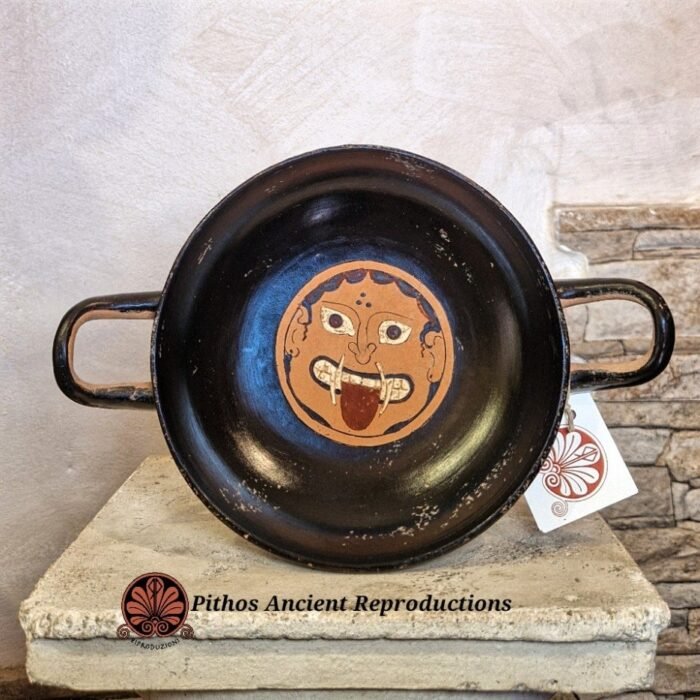 Kylix Gorgone figure rosse