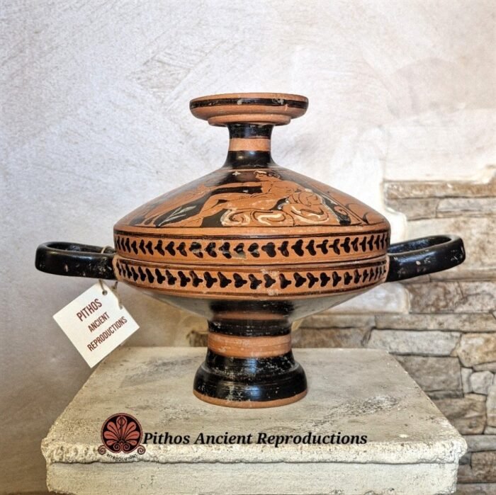 Lekanis apula a figure rosse - immagine 4