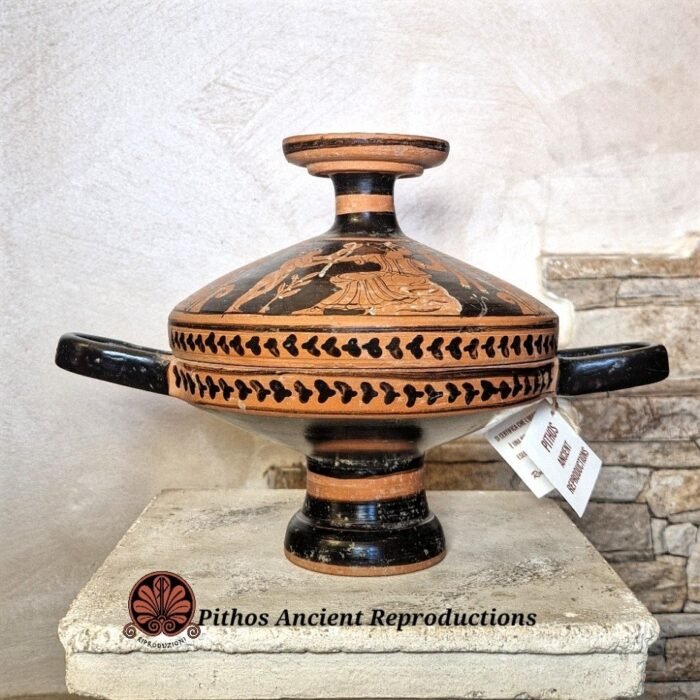 Lekanis apula a figure rosse