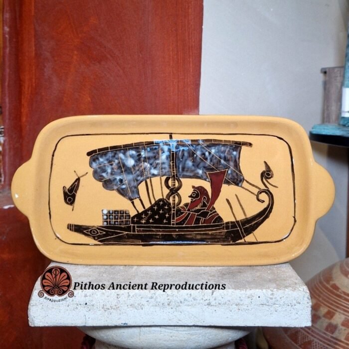 Vassoio ceramica smaltata con decorazioni antiche