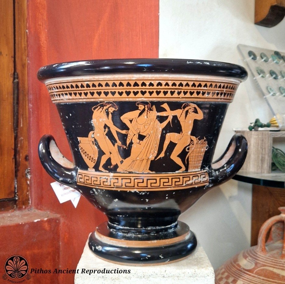 Cratere attico Dioniso/satiri Ercole/giganti a figure rosse