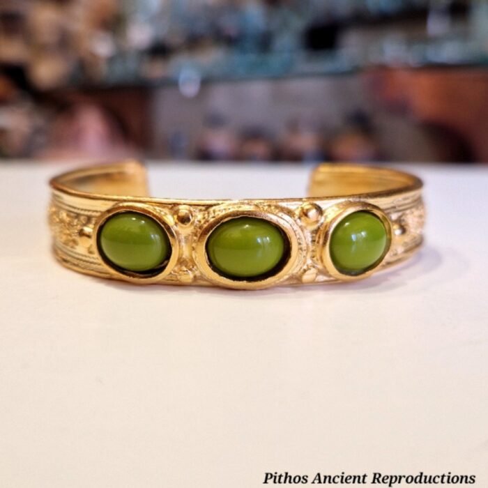 Bracciale artigianale stile antico pietre agata verde