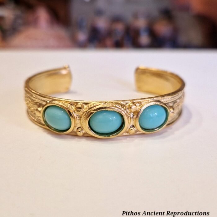 Bracciale stile antico pietre turchese