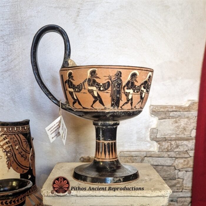 Kyathos danza pirrica figure nere - immagine 2