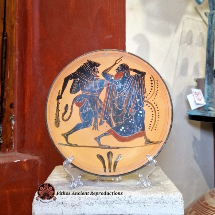 Piatto Herakles/Nereo figure nere