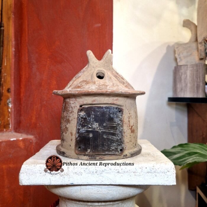 Urna a capanna Villanoviana impasto