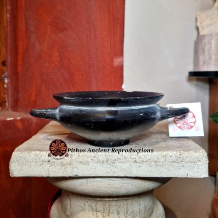 Kylix bucchero graffita n2