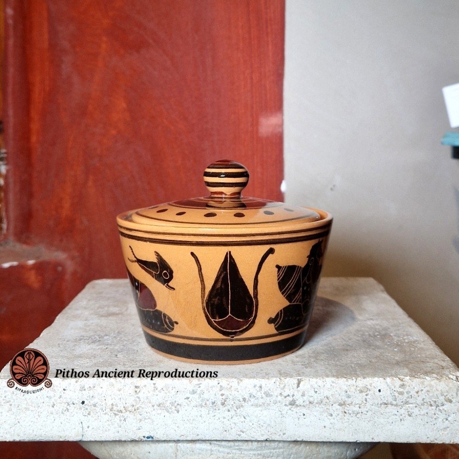 Zuccheriera ceramica smaltata decorazioni antiche - immagine 4