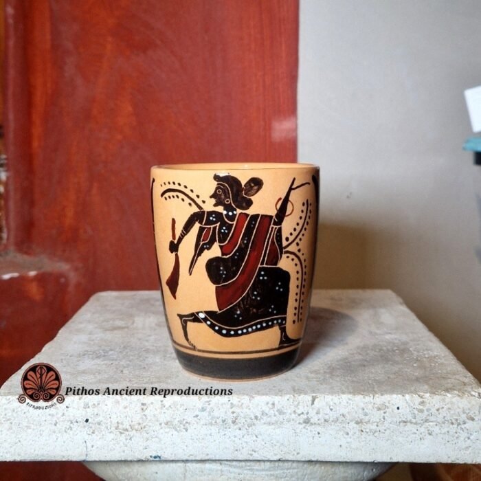 Bicchiere ceramica smaltata decorazioni antiche