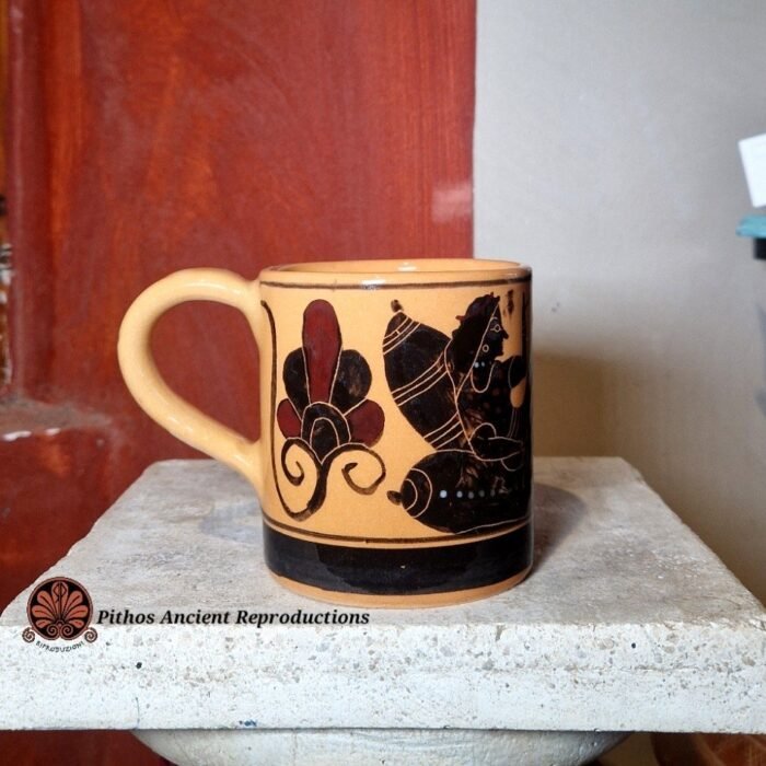 Tazza ceramica smaltata decorazioni antiche