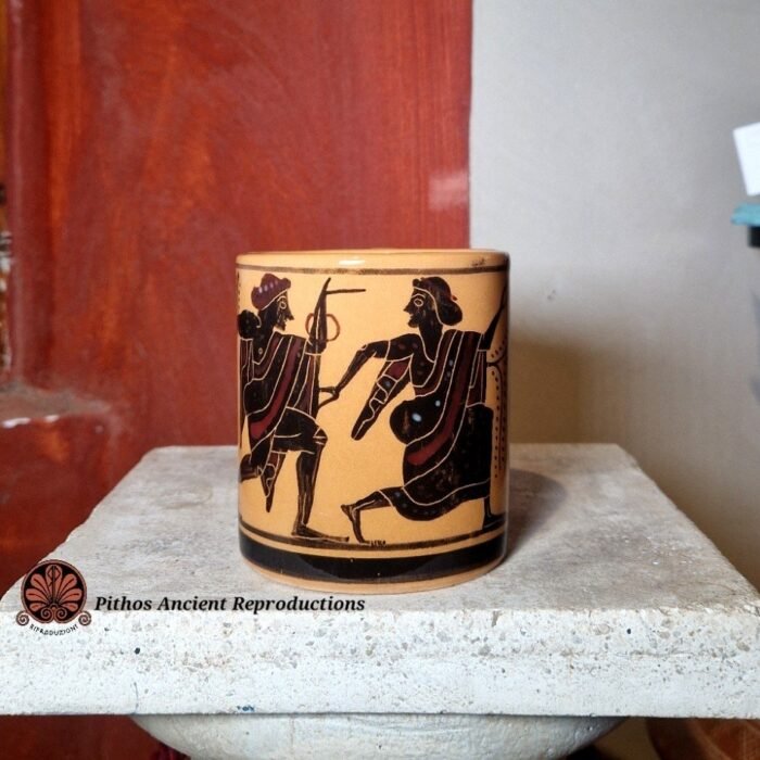 Tazza ceramica smaltata  decorazioni antiche