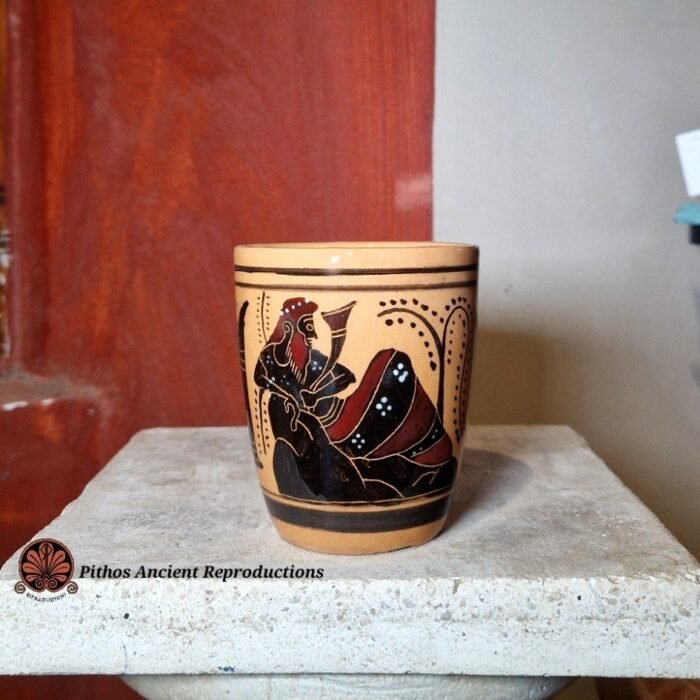 Bicchiere ceramica smaltata decorazioni antiche