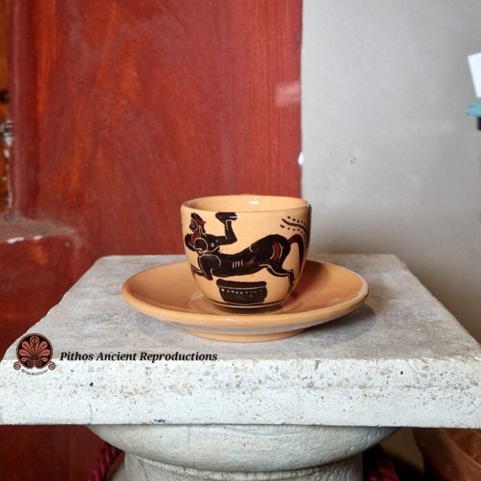 Tazzina caffè ceramica smaltata decorazioni antiche