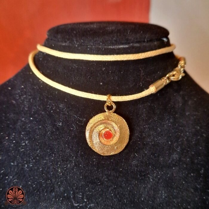 Collana ciondolo artigianale stile antico pietra corniola