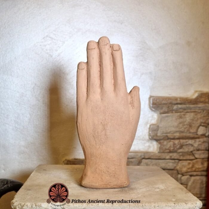 Ex voto mano in terracotta