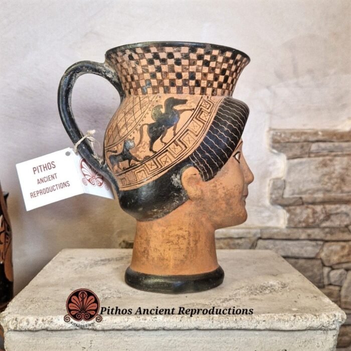Oinochoe volto donna figure nere - immagine 3