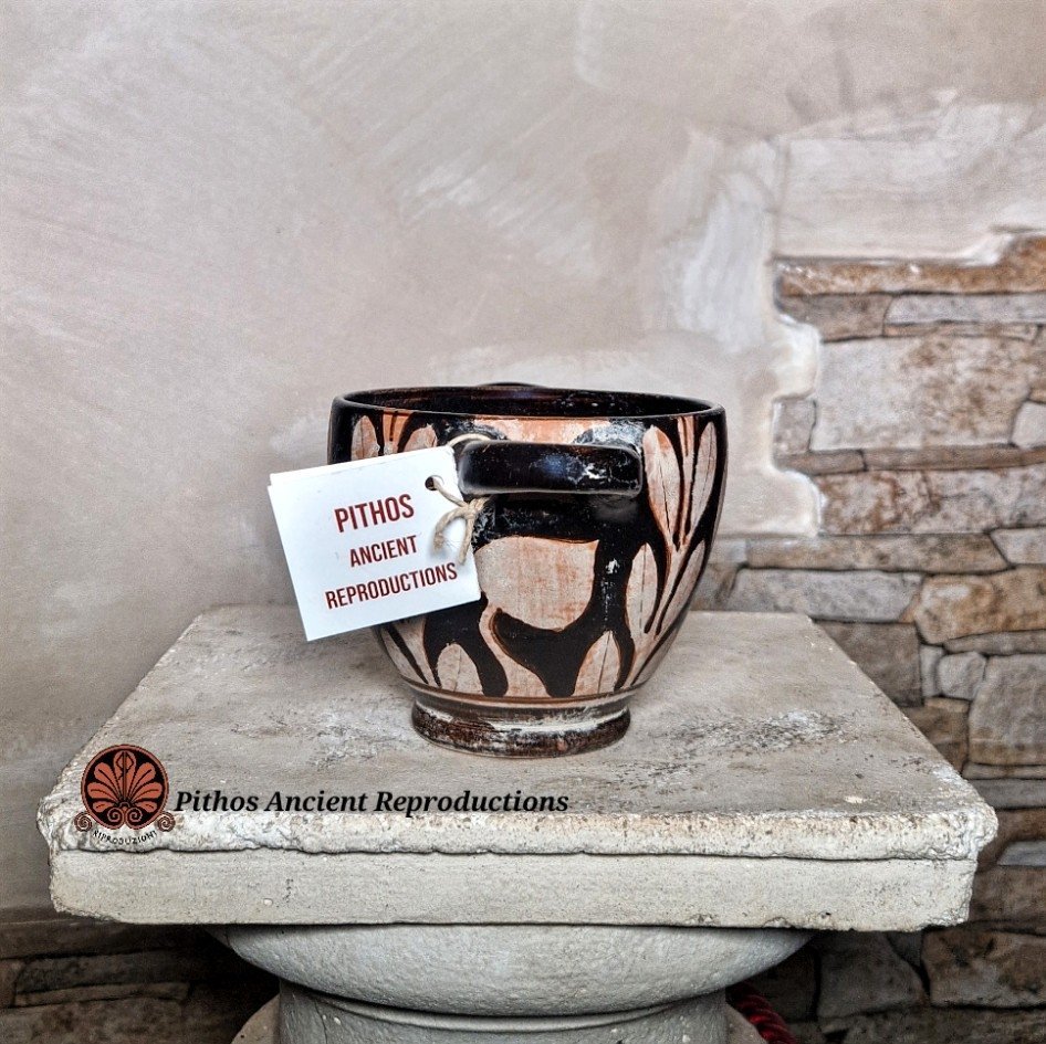 Skyphos civetta a figure rosse - immagine 2