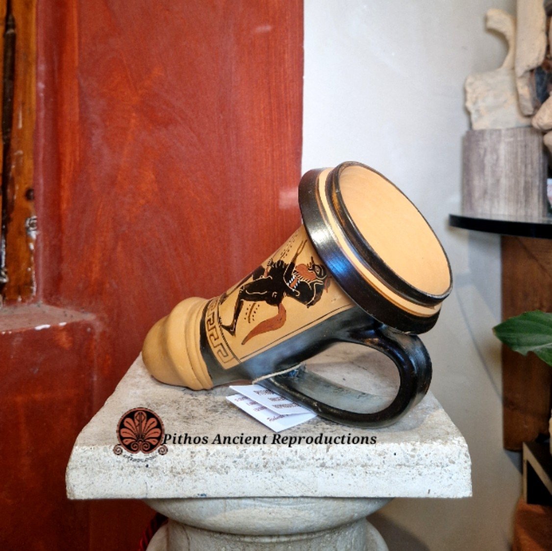 Rhyton a forma fallica figure nere - Image 3