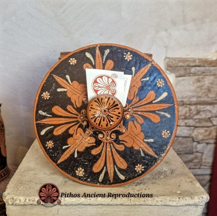 Vaso Pisside attica figure rosse coperchio - immagine 5