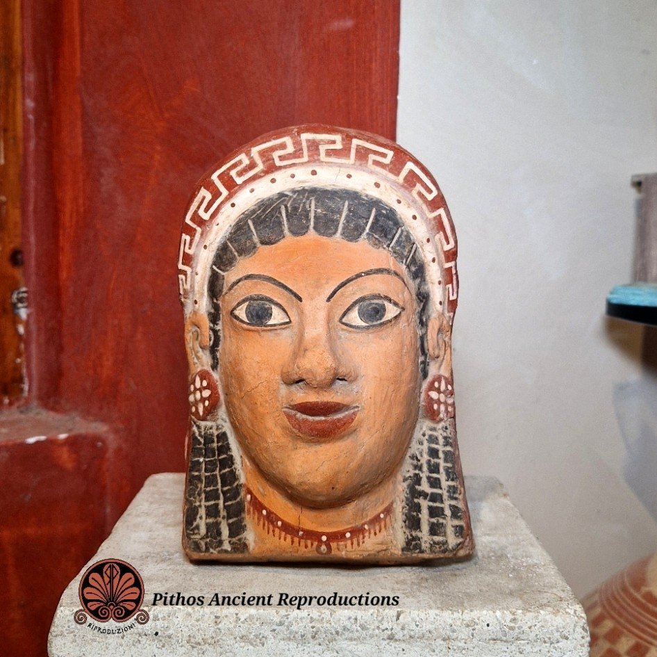 Antefissa policroma volto donna etrusca