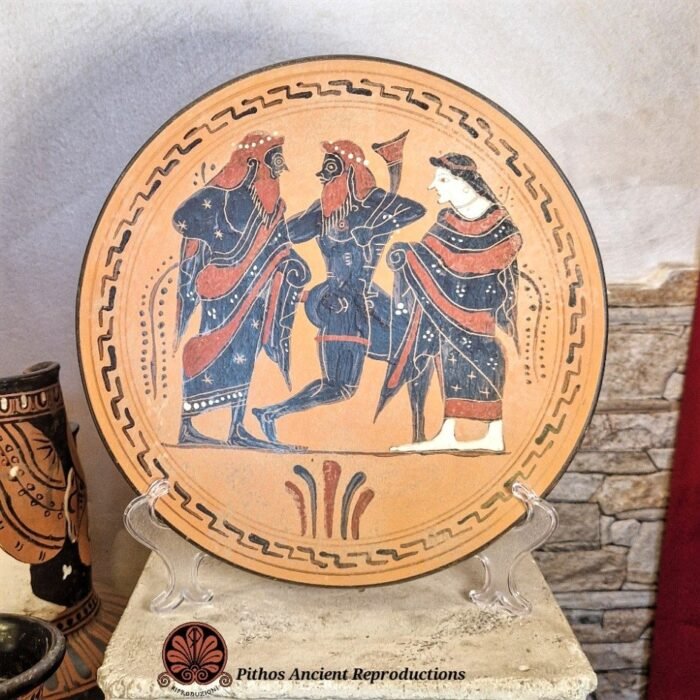 Piatto Dioniso/menade/satiro figure nere