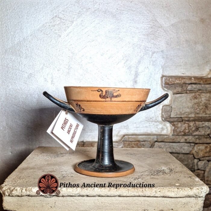 Kylix miniaturistica figure nere piccoli maestri