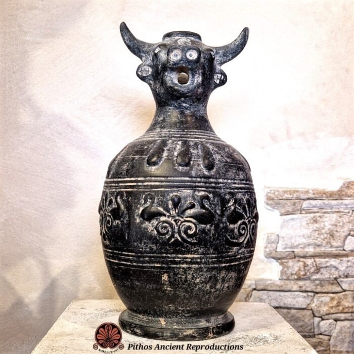 Oinochoe bucchero toro