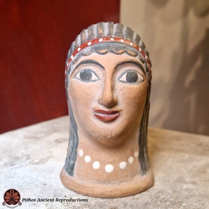 Statua miniaturistica volto donna etrusca in terracotta