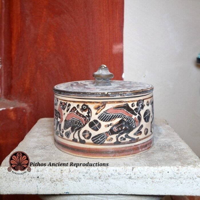 Pisside corinzia animali figure nere