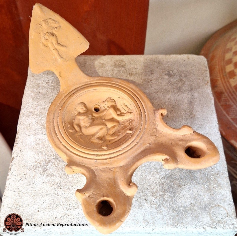 Lucerna scena erotica terracotta