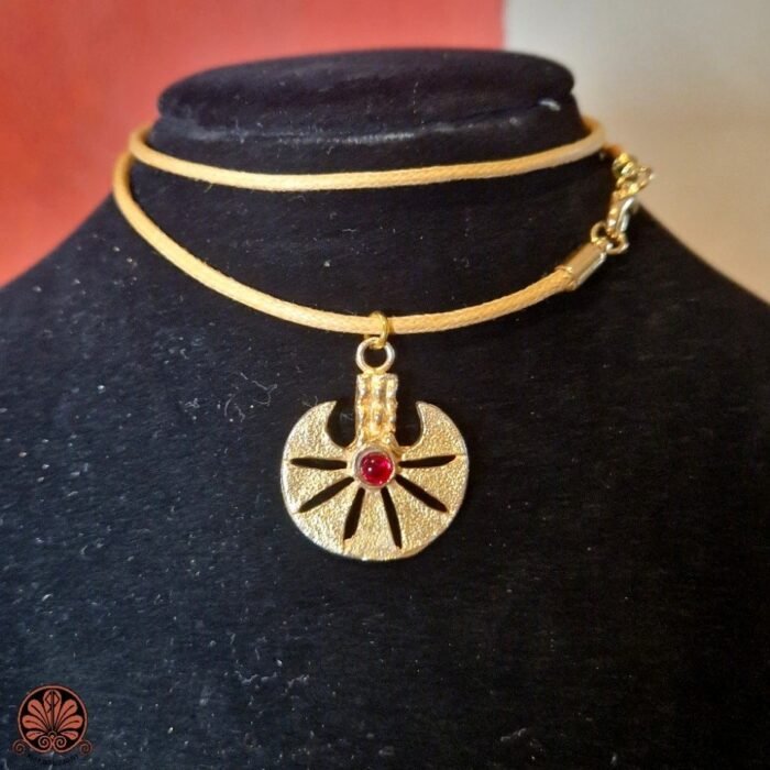 Collana ciondolo artigianale stile antico pasta vitrea rossa